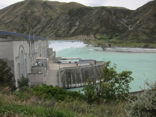 Lake Waitaki overflowing
